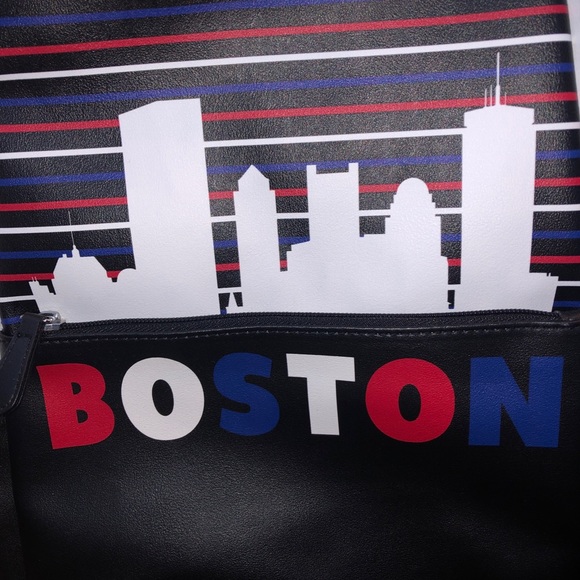 Boston Backpack - Picture 2 of 6